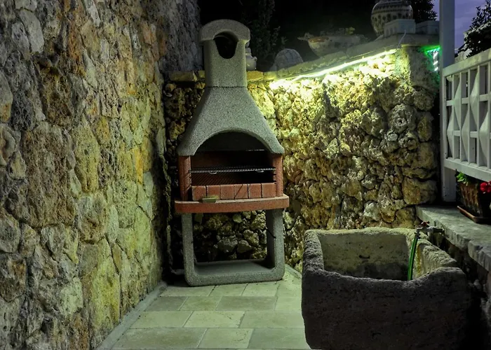 Grotta Monaca Апарт-готель