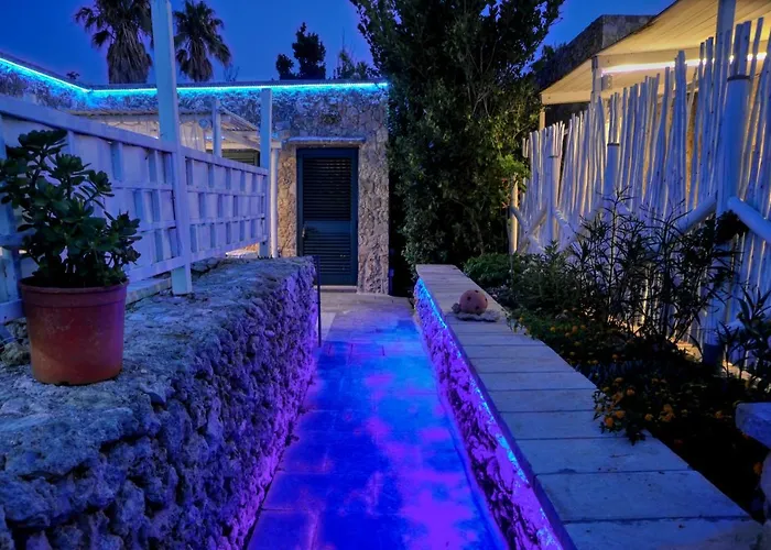 Grotta Monaca Lägenhetshotell Otranto