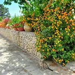 Grotta Monaca Aparthotel 3*