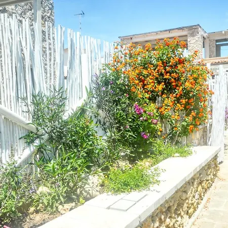 Apart Otel Grotta Monaca 3*