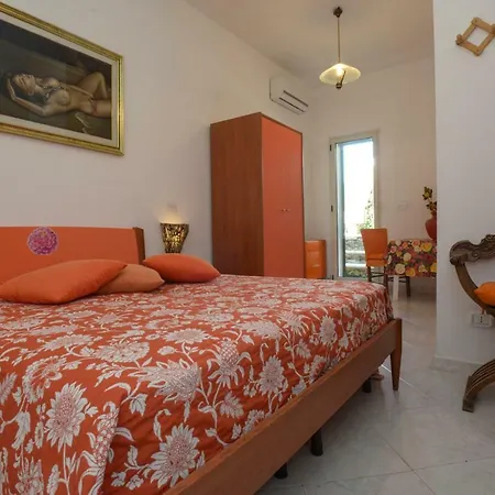 Grotta Monaca Apartahotel 3*