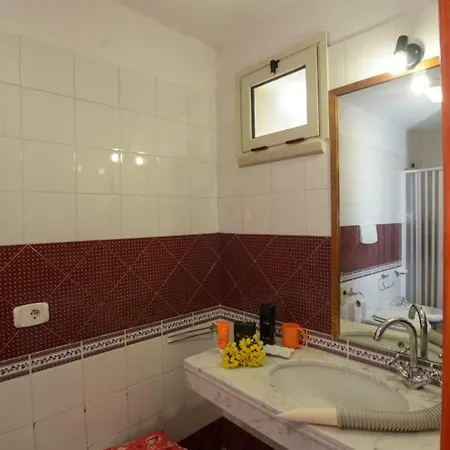 Grotta Monaca Apartahotel