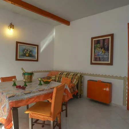 Grotta Monaca מלון דירות 3*