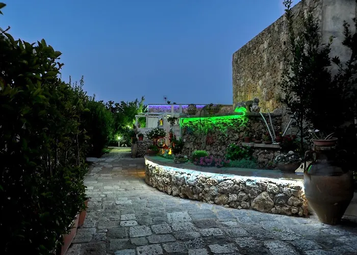 Grotta Monaca Aparthotel